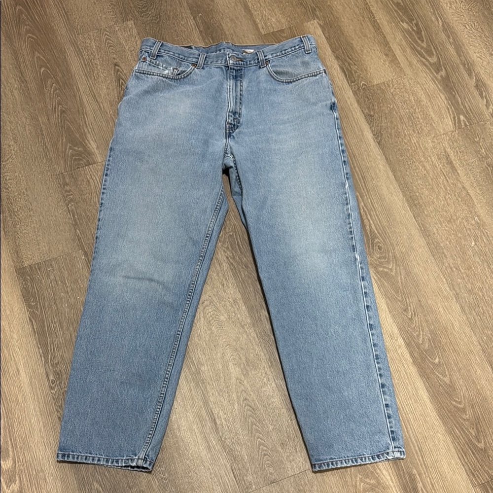 Levi's blue 550 relaxed fit vintage made in 2000 y2k men’s jeans soft comfy38x32
